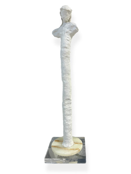 Large Jésus élancé