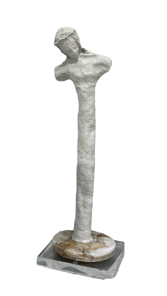 Medium Jésus élancé