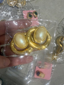 Vintage Large Gold Knocker Pearl Clip On Earrings