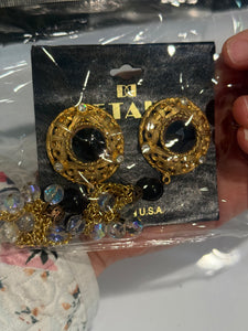 Vintage Large Heavy Black cabochon and Gold Round Dangle Clip On Earrinbs