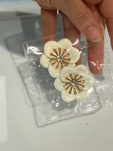 Vintage Cream Acrylic Flower Clip On Earrings