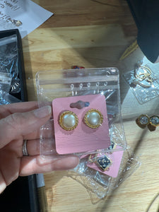 Vintage Petite Gold and Pearl Stud Earrings