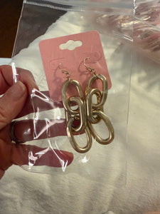 Vintage Gold Link Drop Earrings