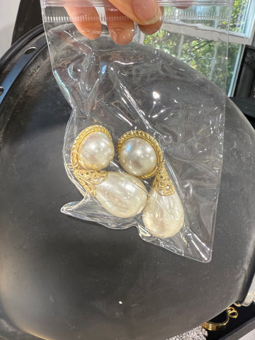 Vintage Large Pearl Drop Gold Clip On Earrings