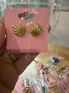 Vintage Trifari Gold Shell Stud Post Earrings