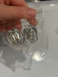 Vintage Large Clear Cabochon and Acrylic Clip On Earrings