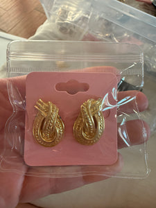 Vintage Gold Ornate Post Earrings