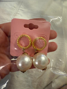 Vintage Large Gold Drop Pearl Post earrings